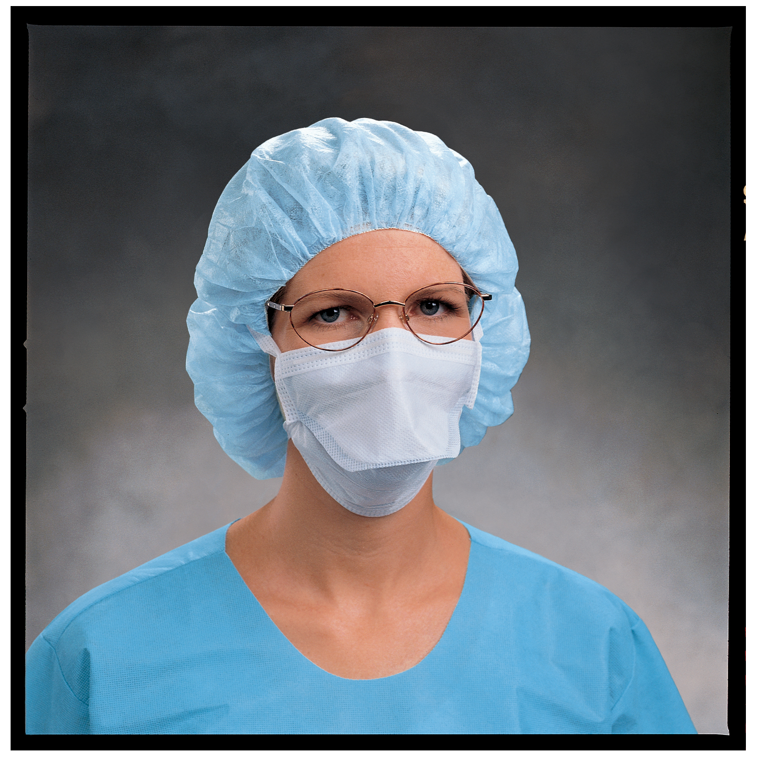 HALYARD STANDARD FACE MASKS : 48220 CS $53.31 Stocked